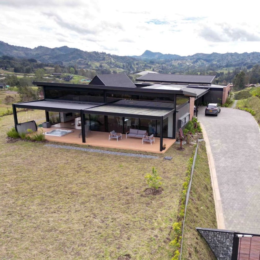 Mobirise Website Builder